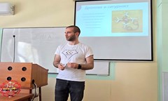 антон-пулийски-говори-със-студентите-на-тема-дронове-и-сигурност-