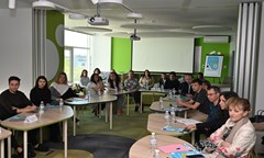 кръгла-маса-с-международно-участие-търсещи-знание-път-към-финансова-грамотност-