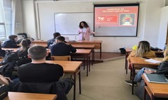 hr-одитът-в-действие-наши-студенти-се-срещнаха-с-мениджъра-по-привличане-и-разви