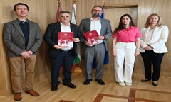 нашият-университет-свързва-студентите-с-практиката-чрез-ново-партньорство-с-меди