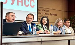 -бизнес-и-глобална-несигурност-адаптивност-устойчивост-и-дигитализация-годишна-с