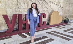 успешна-защита-на-дисертационен-труд-посветен-на-ценовите-влияния-върху-бранд-им